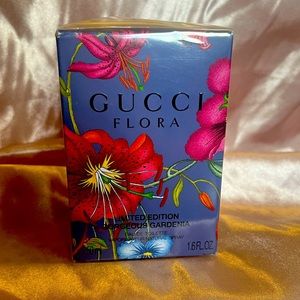 NIB SEALED, Limited Edition Gorgeous Gardenia in Blue-Gray Bottle